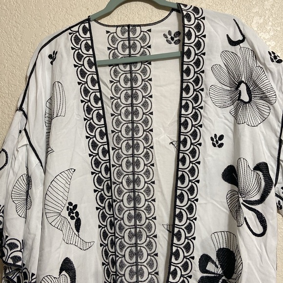 FLORAL DESIGN CARDIGAN - Picture 5 of 7